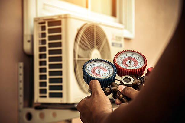 Professional Hvac technician working in Jordan, NY